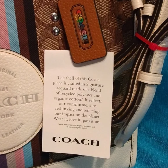 Authentic Coach crossbody / handbag brand new with tag - Picture 3 of 12